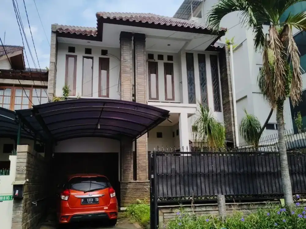 Rumah Mewah 2 Lantai di Sutami Pasteur – Luas 280m² Dekat Tol & Mall