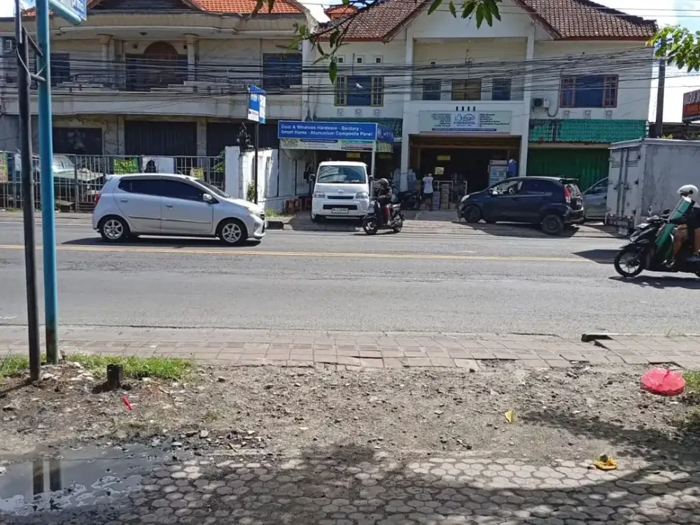 DISEWAKAN RUKO PINGGIR JALAN UTAMA