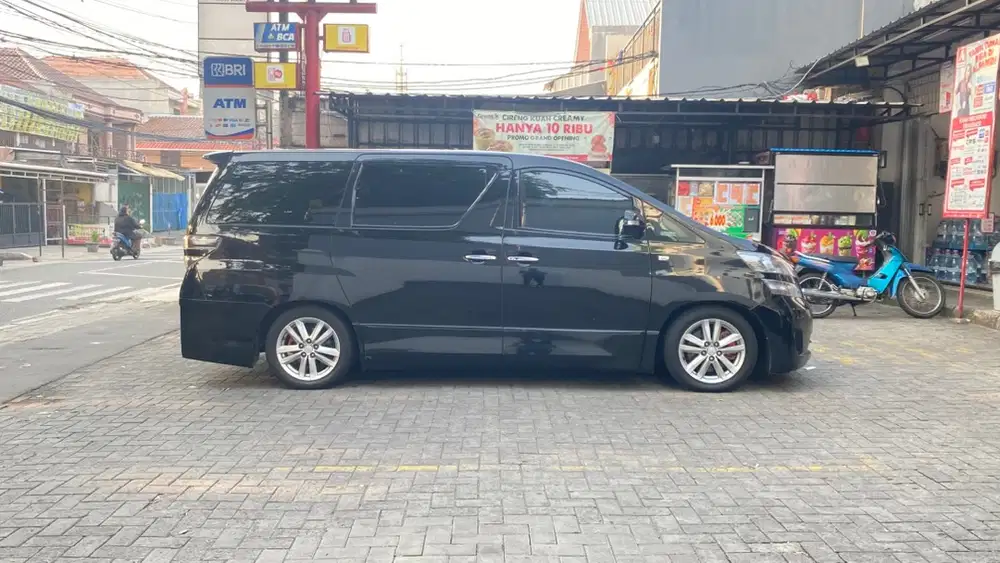 Toyota Vellfire 2013 Bensin