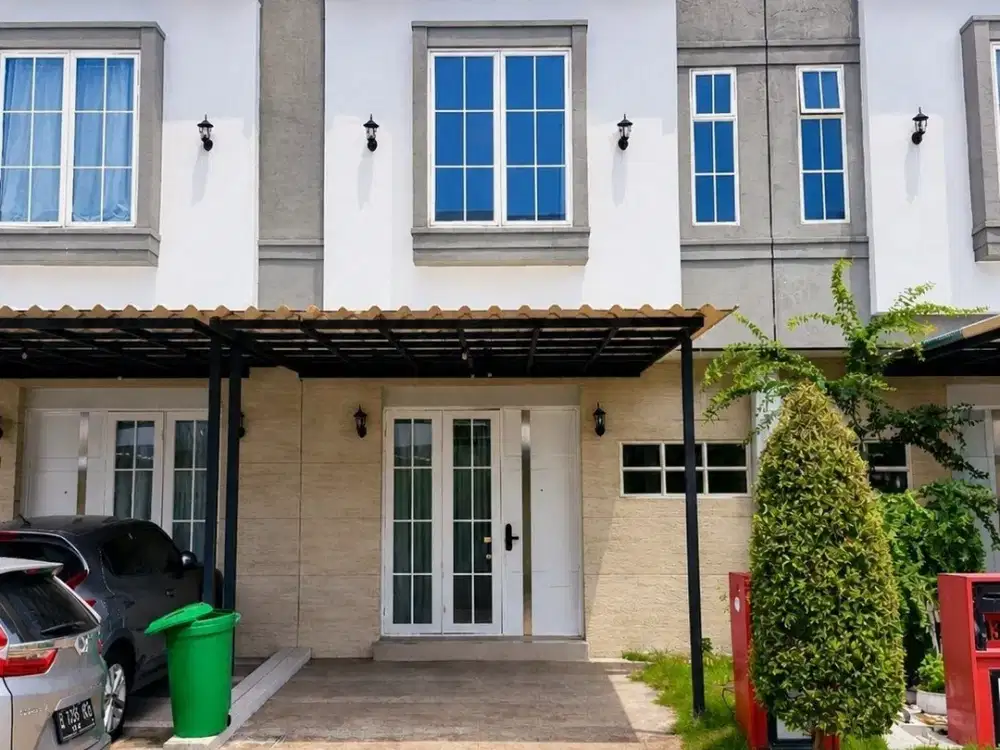Rumah Paddington Strategis • Siap Huni • Carport