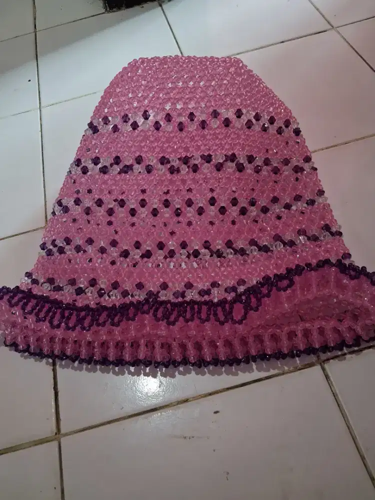 Jual sarung galon,wadh tisu dari manik manik. Kondisi belum dipakai