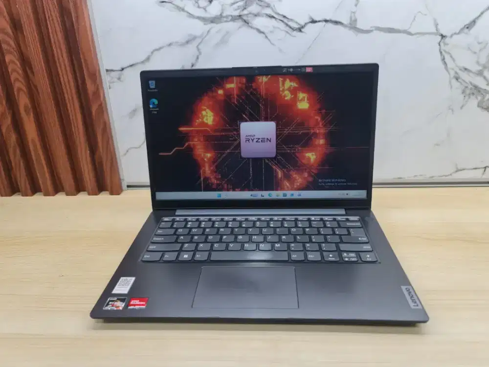 Lenovo V14 G2, Ryzen 3, Ram 8Gb, SSD 256Gb, Layar 14 inch