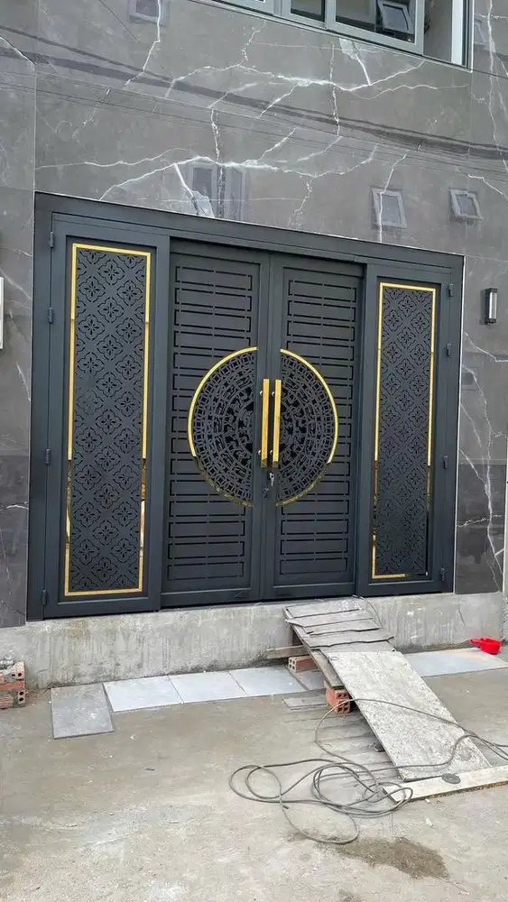 Pintu sleding swing