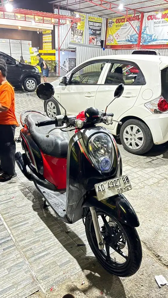 Honda Scoopy 2012