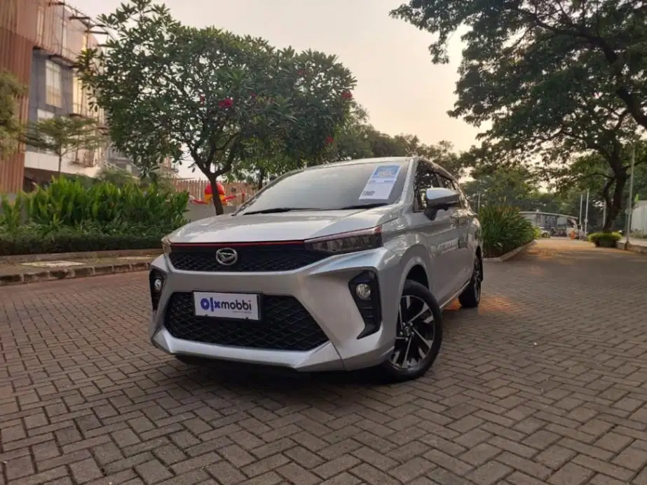 DP MURAH - Daihatsu Xenia 1.5 R ASA Bensin-AT 2022 Abu