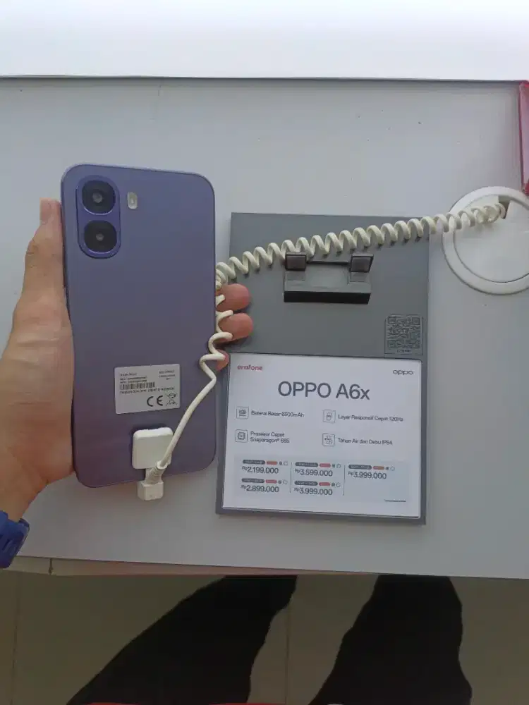 Oppo A6x 8/128  exclusive hanya di Erafone