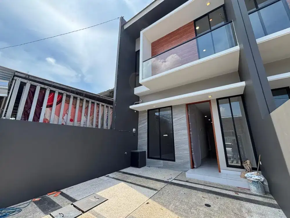 Rumah Baru Strategis Rungkut dekat Merr