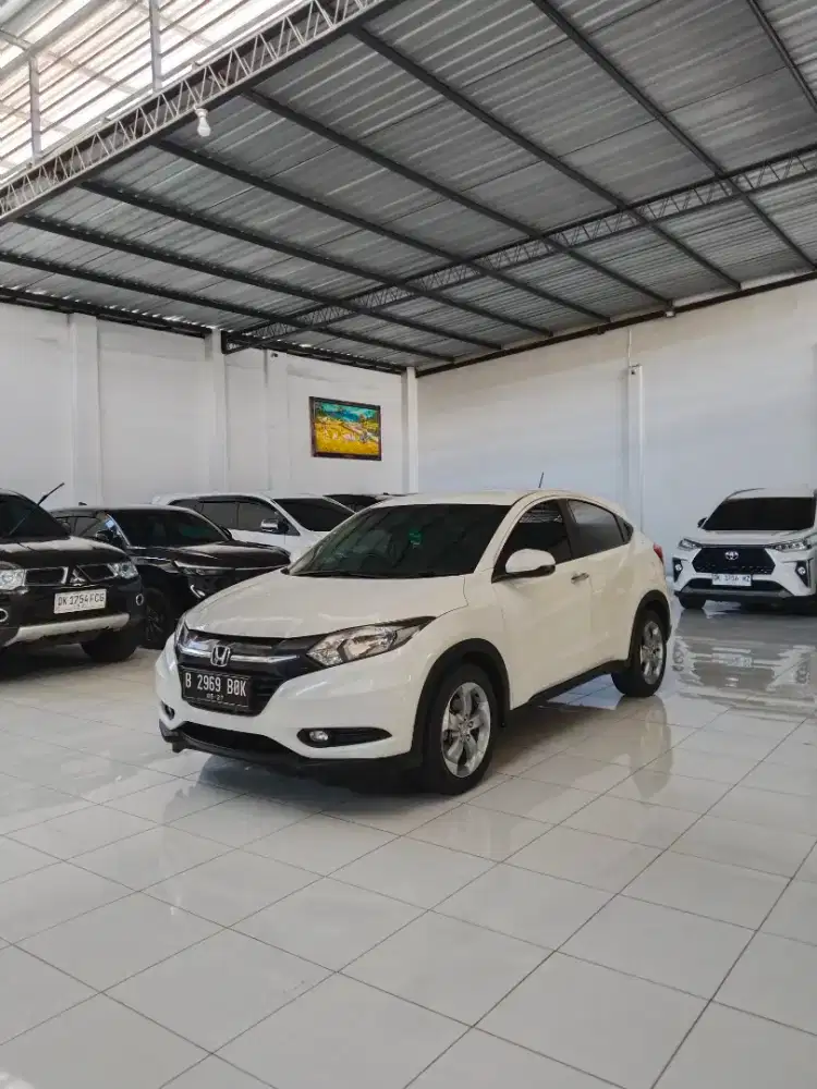 HRV E CVT 2017 LOW KM SUDAH TERIMA PLAT DK
