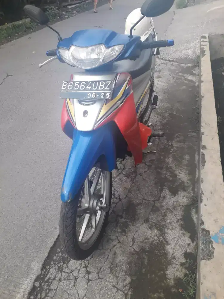 Jual motor smash tahun 2005