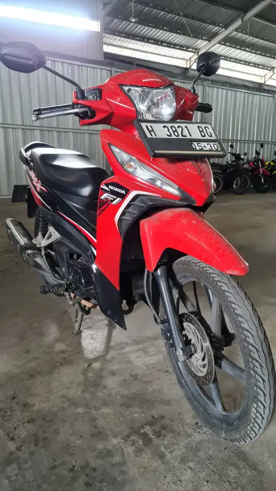 Revo x th 2020 super istimewa jarang di pakai