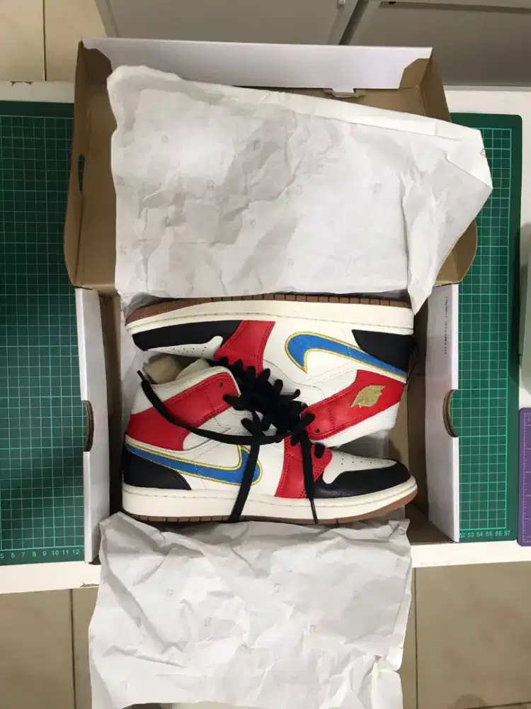 Nike Air Jordan 1 SE Let(Her)Man
