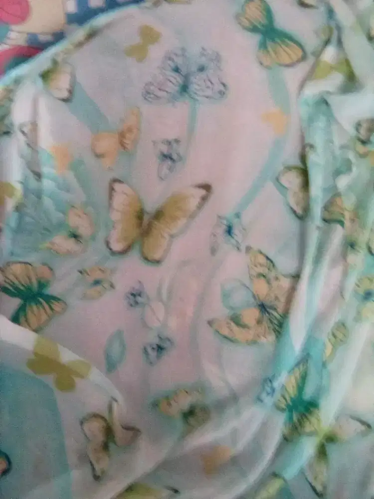 Fashion wanita kupu2