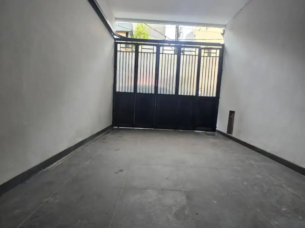 Dijual Rumah Siap Huni dan Baru 3 LT di Pademangan Timur,Jakut