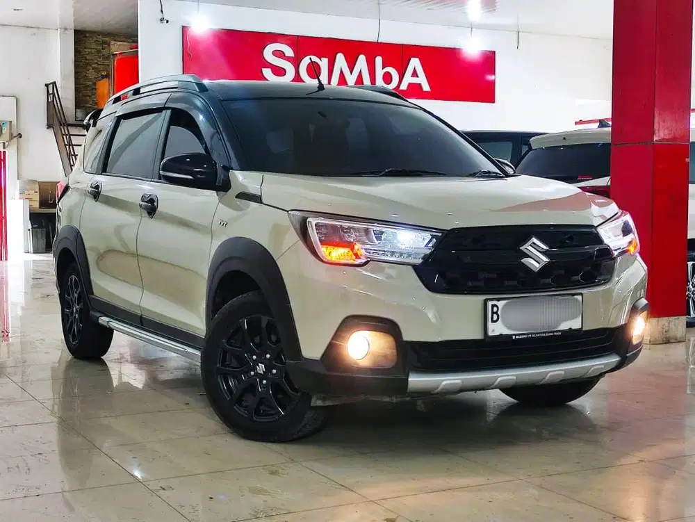LIKE NEW ISTIMEWA !! UNIT RARE !! KM 23rb !! XL7 ALPHA HYBRID AT 2024