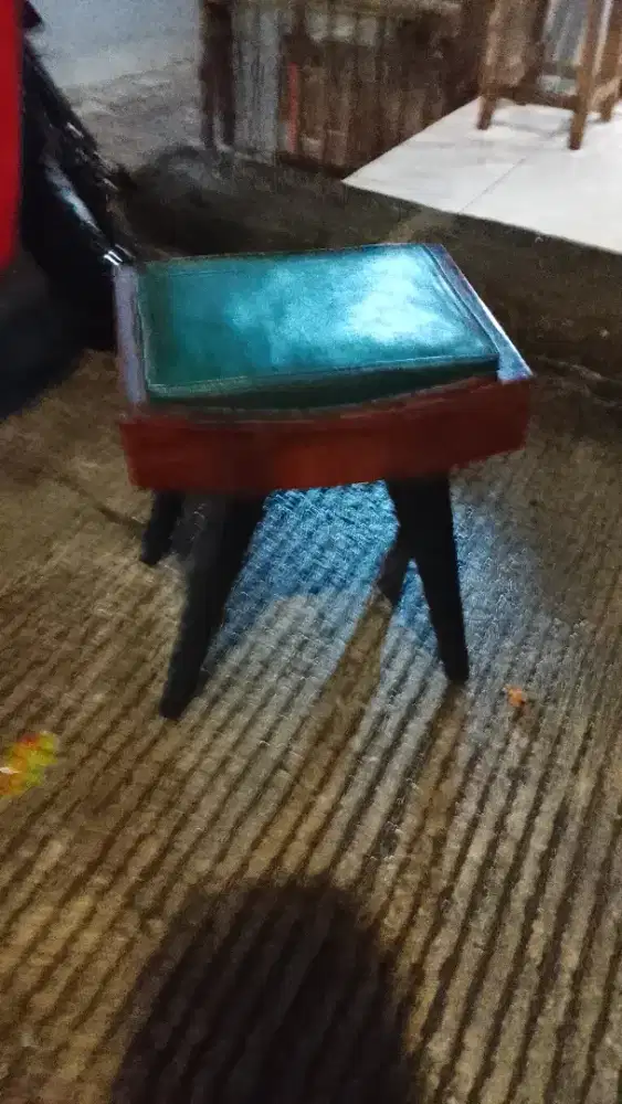 Kursi jengki meja rias