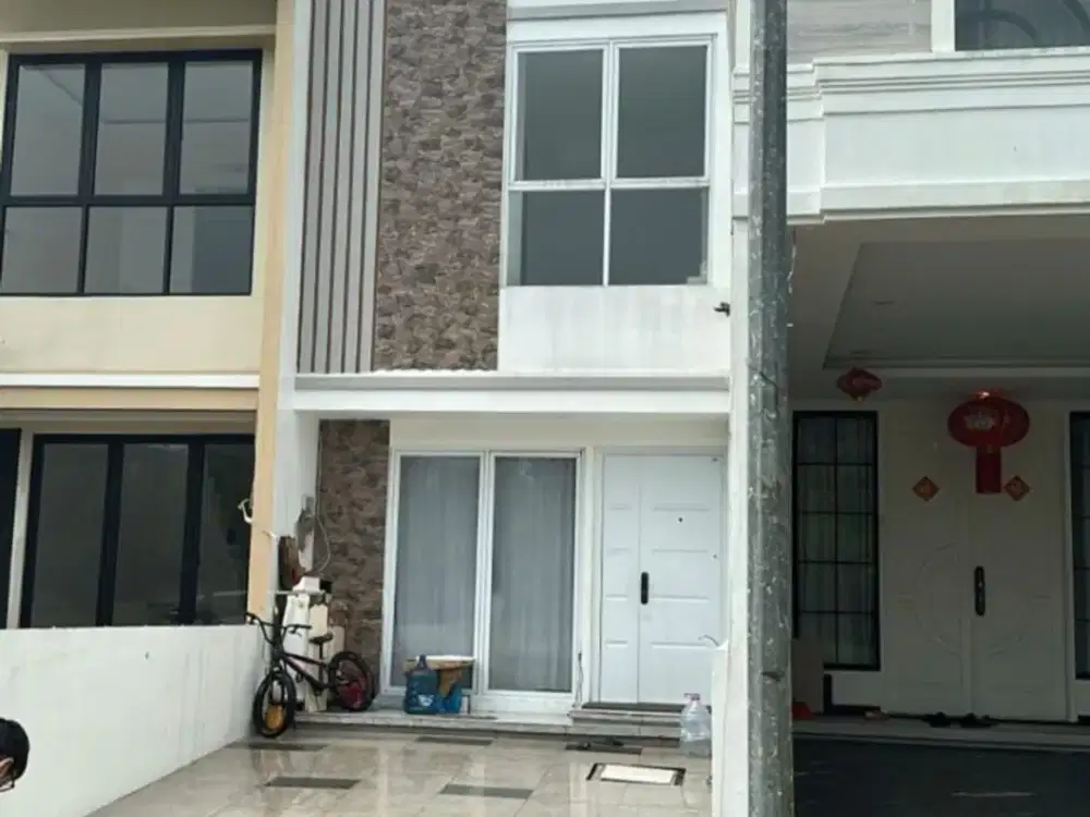 Dijual Rumah 3 Lantai Lokasi Strategis di Kalideres JakBar Siap Huni