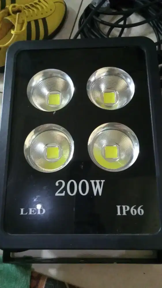 Lampu LED 200watt