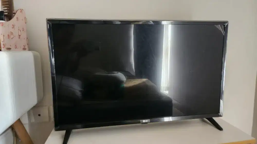 TV LG 32 INCH JARANG BANGET DI PAKAI PLASTIK LAYAR MASIH NEMPEL