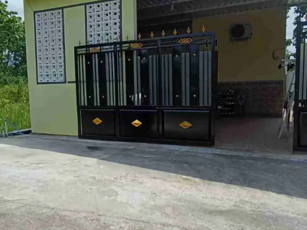 Rumah Pedesaan Dekat Pasar Dungus ada Sisa Tanah Luas