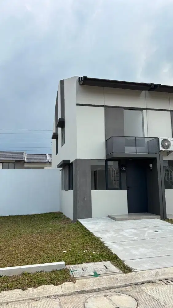 Disewakan Rumah XYZ Blu, Lippo Cikarang