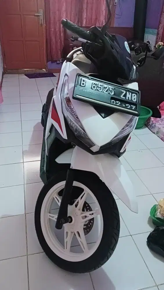 Jual Murah Motor masih mulus Honda Vario 125 LED pajak hidup