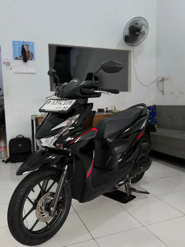 Honda Beat 2025 New Model km 900 perak