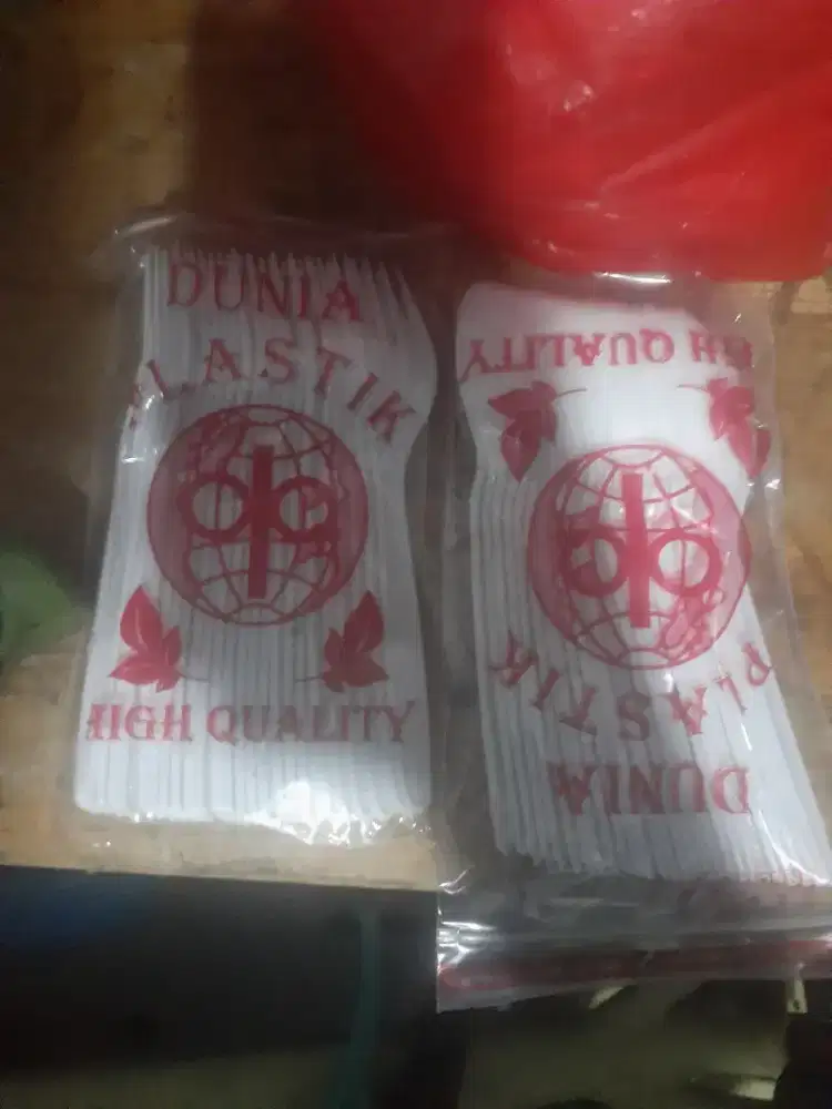 Sendok garpu plastik