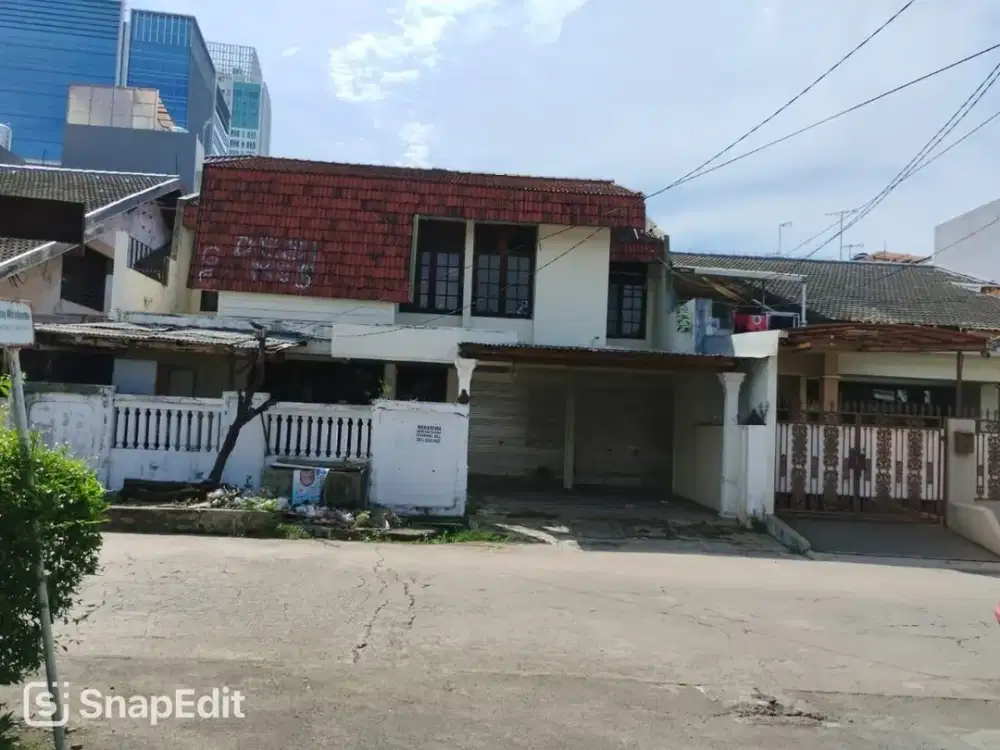 Dijual murah rumah tua hitung tanah di Jl Raya Kelapa Gading Permai cocok untuk usaha