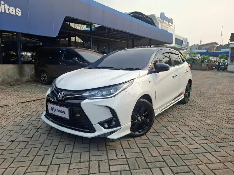 TDP 12JT, Toyota Yaris 1.5 S GR Sport Bensin-AT Putih 2023