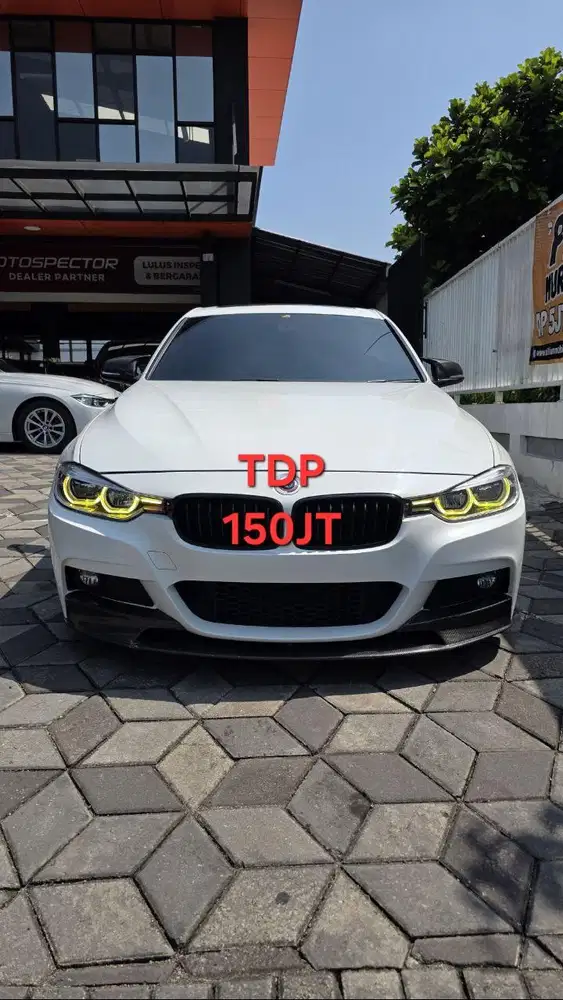 BMW 330i Matic Tahun 2016 Kondisi Mulus Terawat Istimewa Seperti Baru