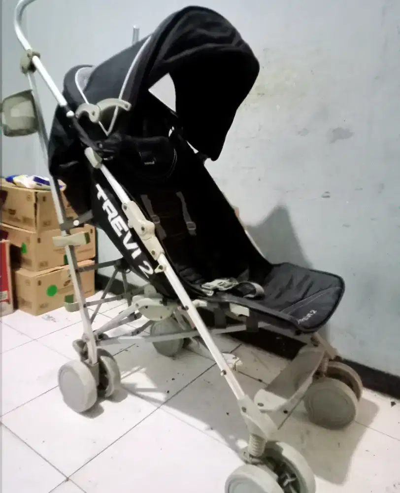 Dijual stroller kereta bayi merk TREVI 2 kondisi masih bagus mulus