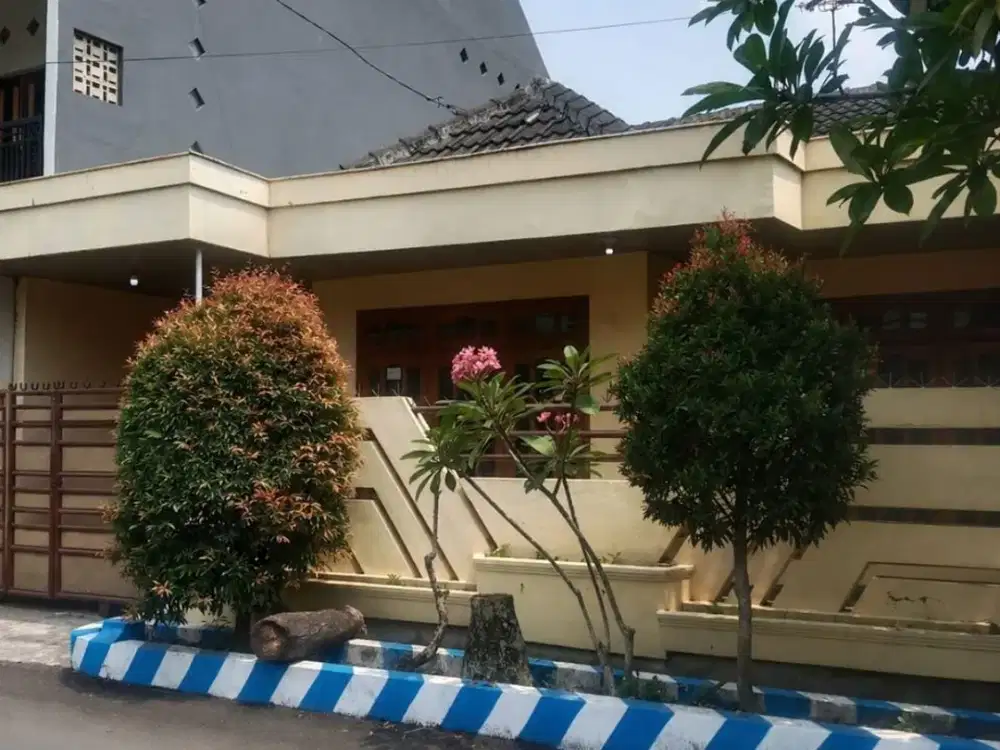 Dijual Rumah terawat Luas di Mangliawan Permai Pakis Malang