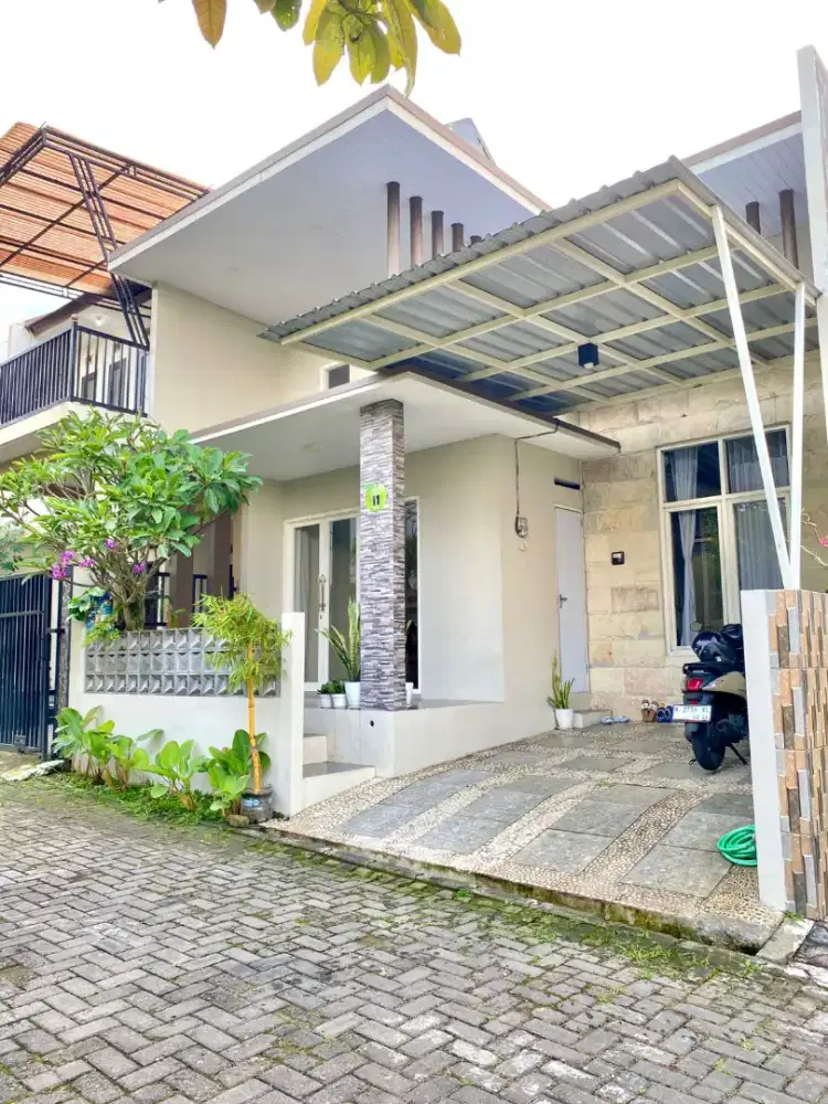 Dijual Rumah Villa minimalis SHM di pusat Kota free Furniture Informa