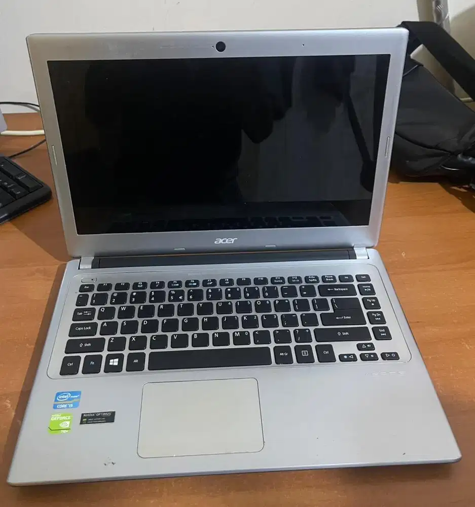 Laptop acer V5-471 i5 gen 3 ram 8gb hdd 320gb windows 10
