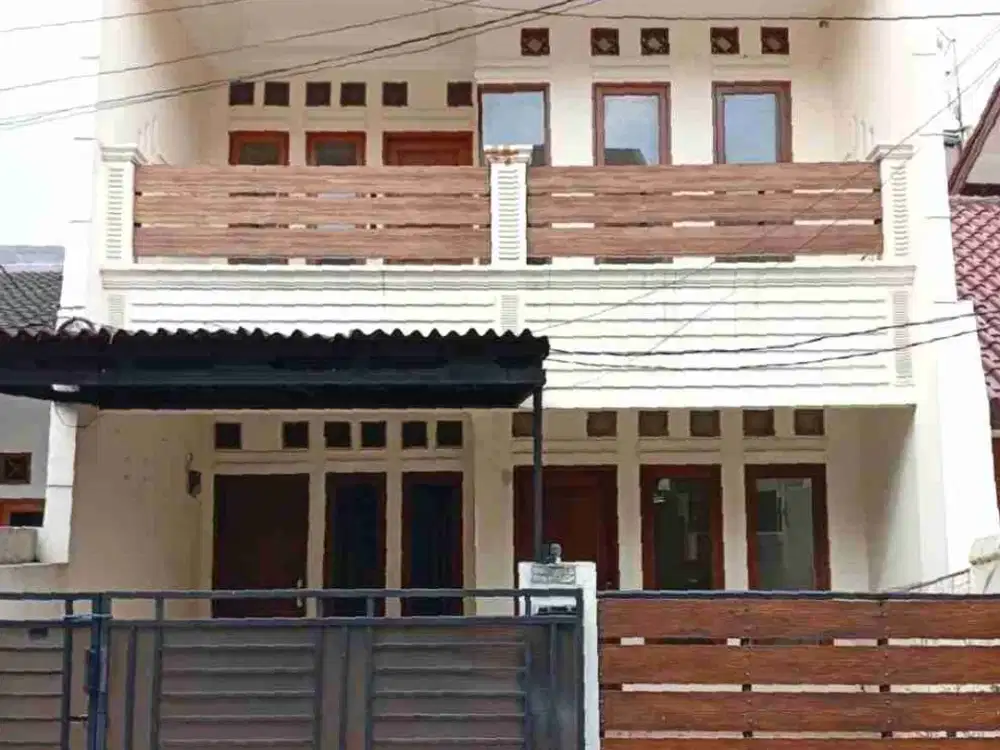 Rumah Komplek Pondok Kelapa, Jalan 2 Mobil