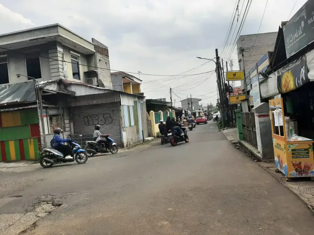 Dijual cepat rumah 1 1/2 lantai di Bekasi Timur, tak jauh dari RS Mitra Keluarga, kantor DPRD, mal Blue Plaza