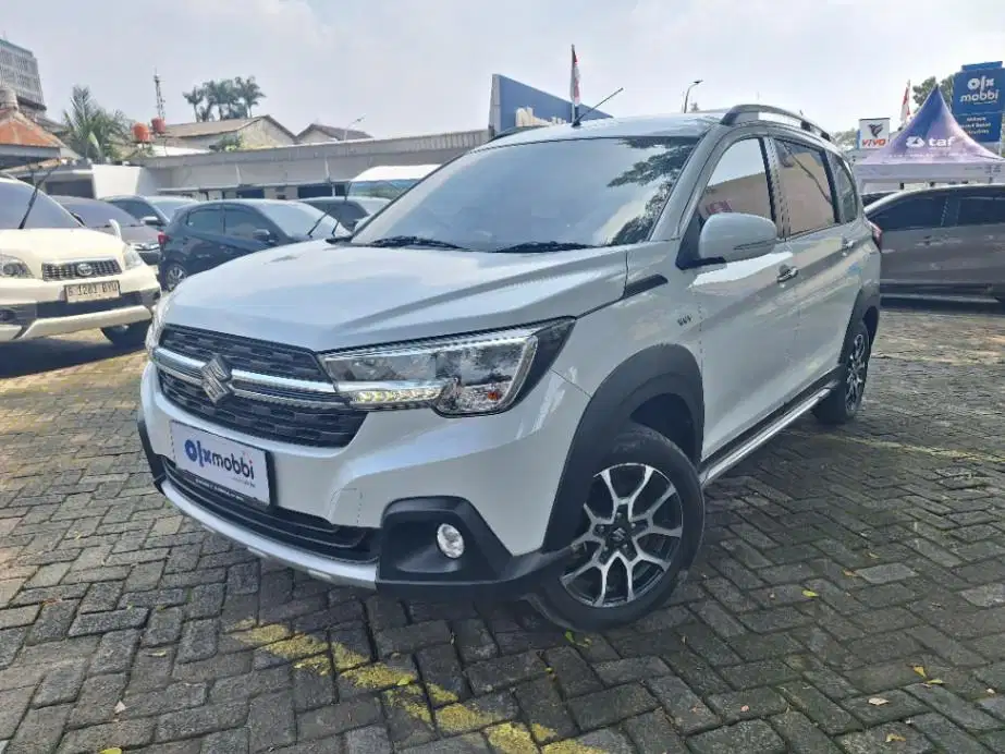 DP Murah Suzuki XL7  1.5 Beta Bensin-MT 2021