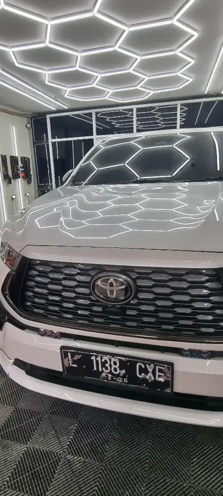 Innova zenix salon dan coating mobil garansi life time