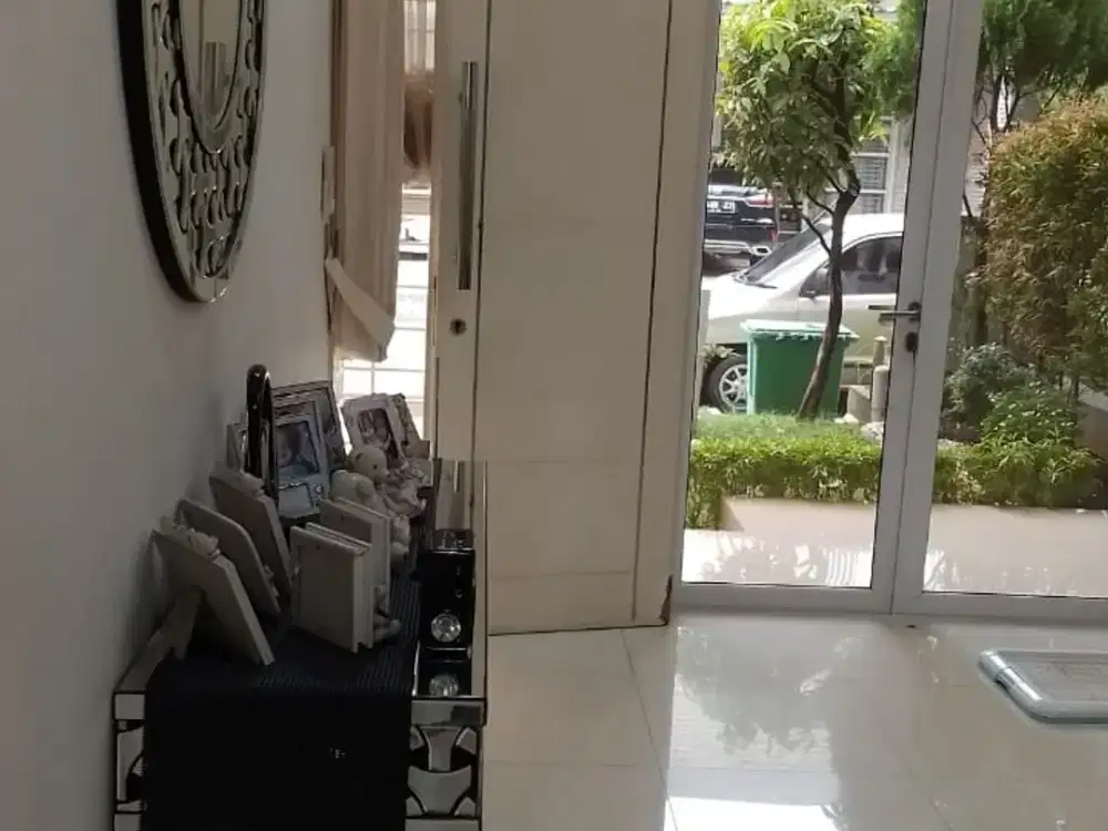 Dijual rumah nyaman dan bagus di Grand Orchard