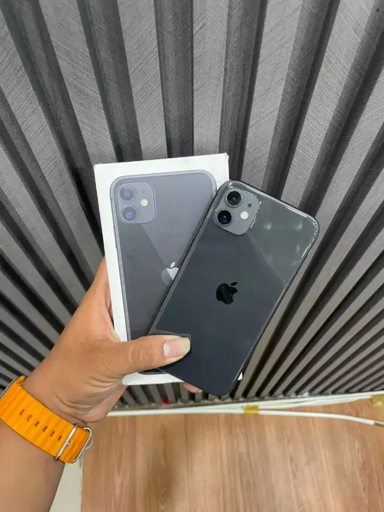 IPHONE 11 BLACK
