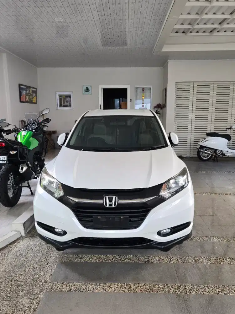 Hona HRV S 1.5 Putih