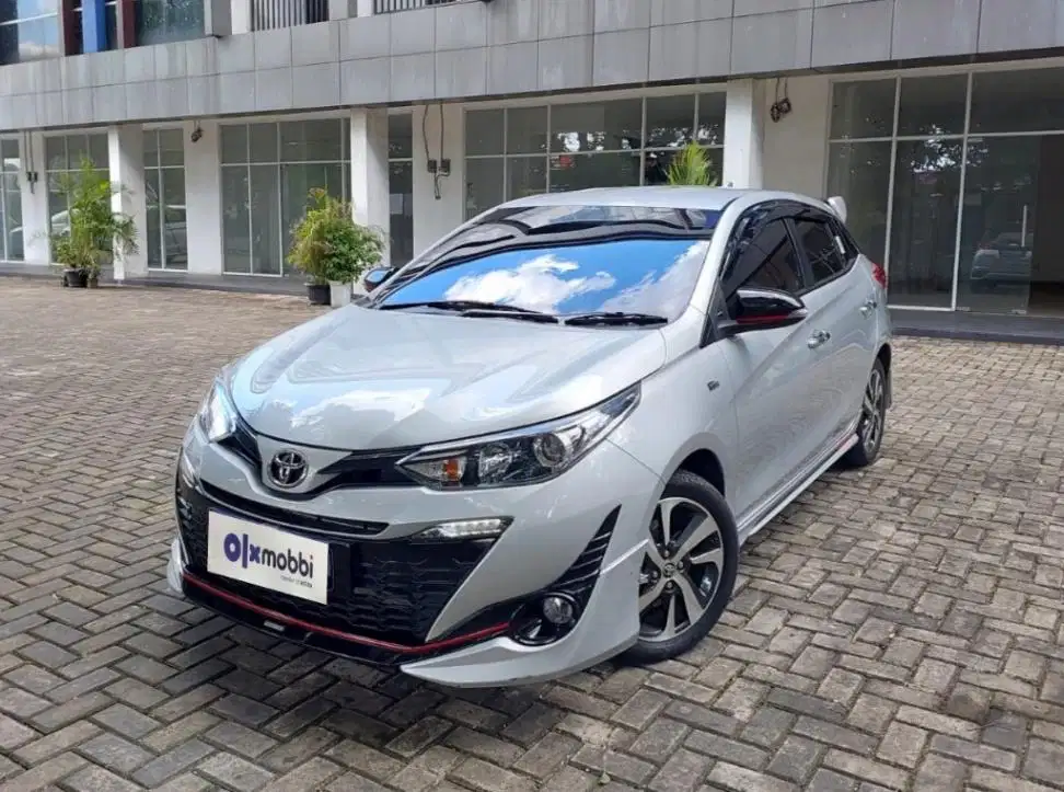 TDP 10JT, Toyota Yaris 1.5 S Bensin-AT Silver 2019