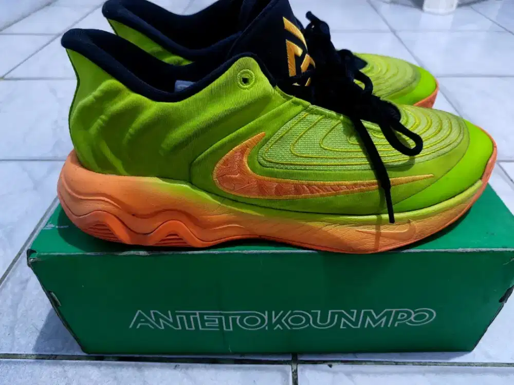 Sepatu basket giannis immortality 4