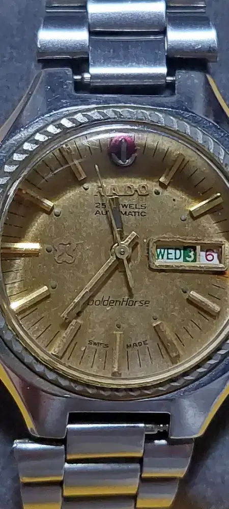 Jam tangan RADO