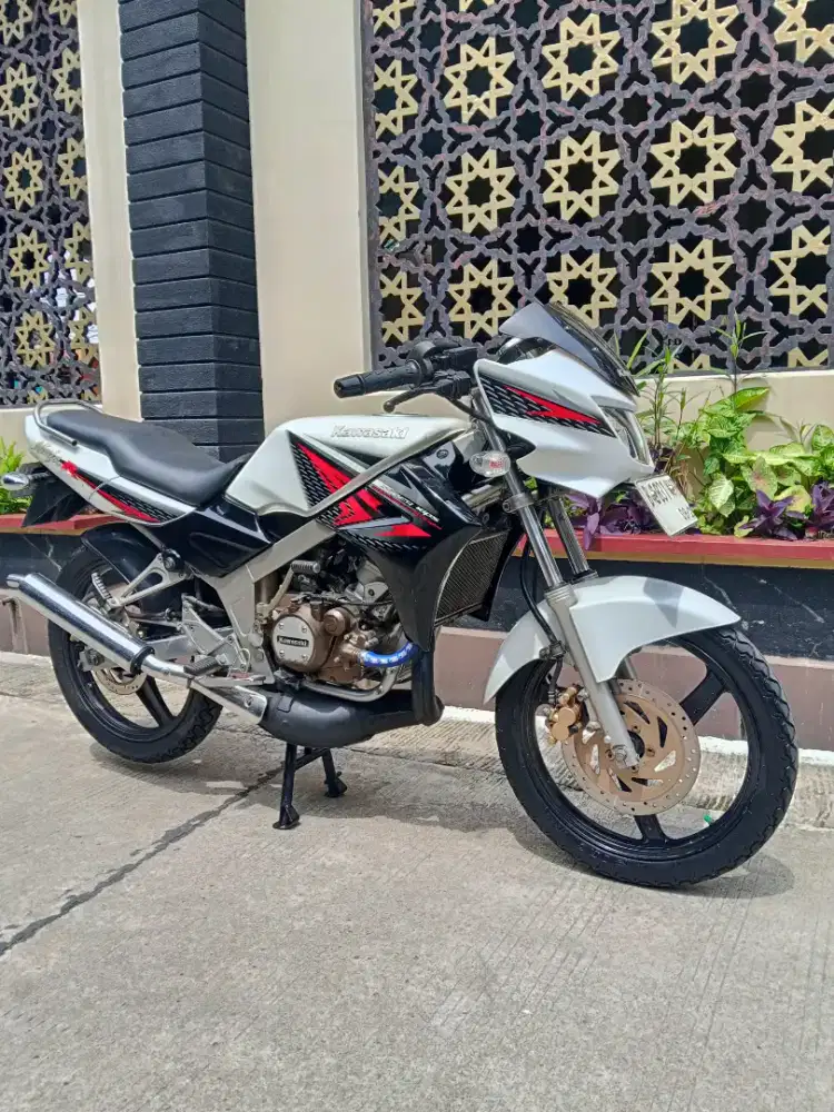Kawasaki ninja r super KIPS OLD 2013 km 7000