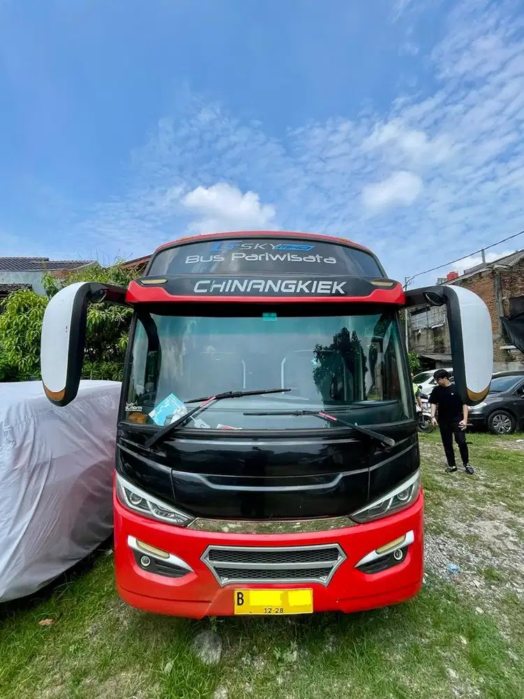 Bus Medium Mitsubishi Canter FE 84 G BC 4x2 136 PS