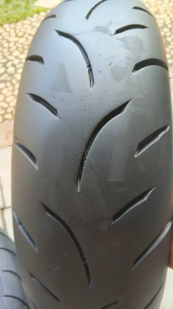 Ban copotan  Maxxis victra ukuran 140/70 ring 13