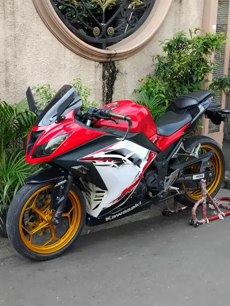 KAWASAKI NINJA 250 FI TT BT TUKAR TAMBAH BARTER