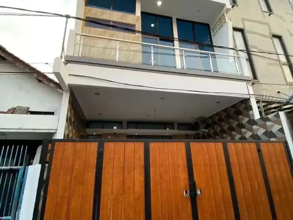 Dijual Rumah Modern 3 Lantai di Tebet – Fully Furnished, Siap Huni, Lokasi Super Strategis