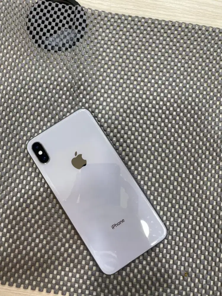 iPhone xs max 512 GB bh 79
